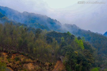 云雾山岭