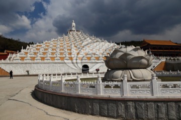 黑龍江巴彥靈隱寺