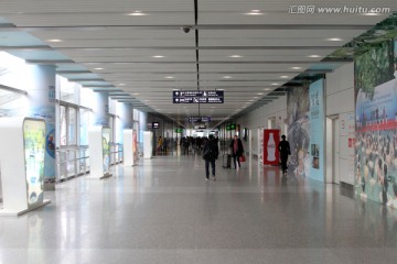 重庆机场候机楼连廊