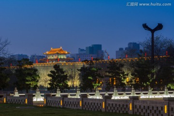 西安古城墙夜景