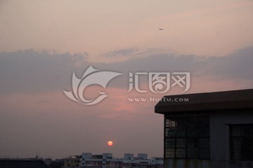 落日余晖夕阳西下 城市建筑