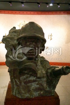 青岛消防博物馆烈火雄风雕塑