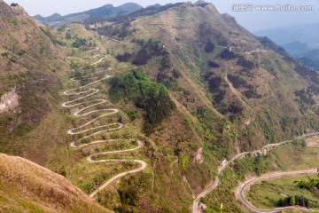 二十四道拐抗战公路