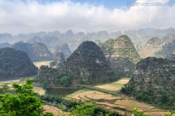 万峰林田园风光