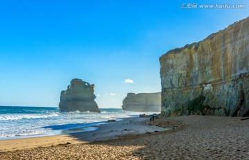 阳光海滩悬崖