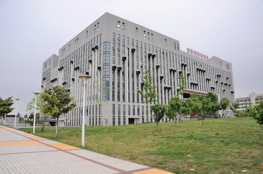 校园景色 大学校园