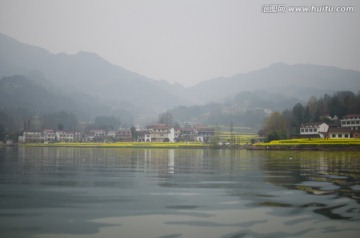 红寺湖景区 油菜花