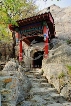 莱州寒同山神仙洞道家石窟