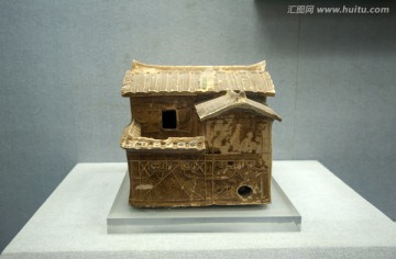 古代陶制房屋