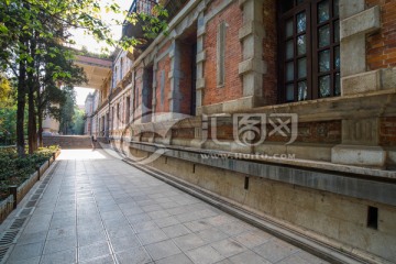 云南大学