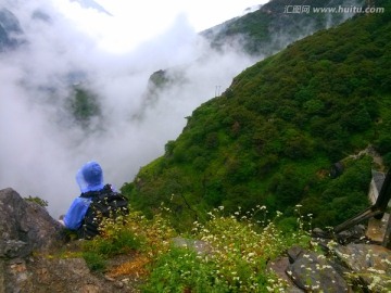 云南香格里拉虎跳峡徒步路线