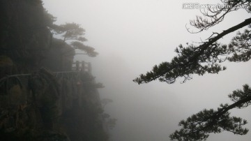 安徽黄山蓝天水墨黄山