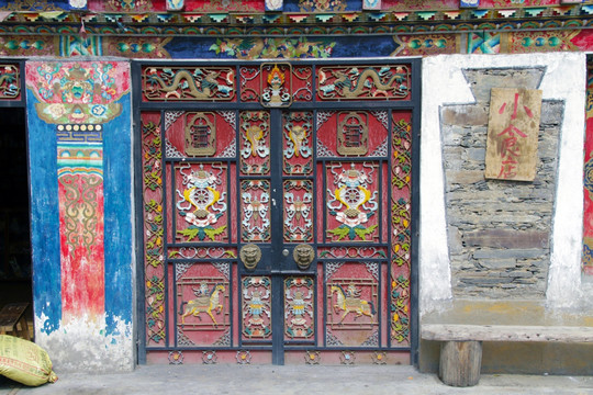 藏族文化风格民居