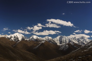 贡嘎雪山