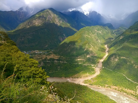 西藏林芝南迦巴瓦峰