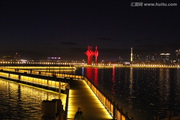 湖水 夜景 亮化 都市风光 景