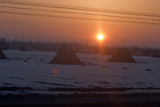 夕阳雪景