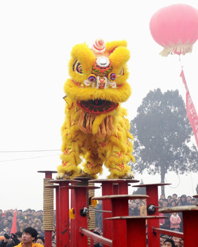 广东佛山醒狮表演