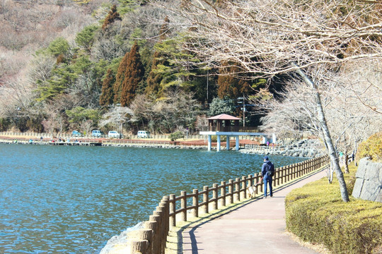 田贯湖