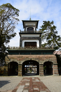 尾神社