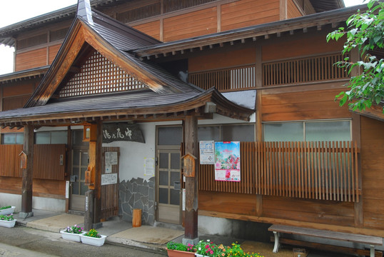 日本温泉室建筑