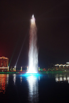 河源茶山公园亚洲第一喷泉夜景