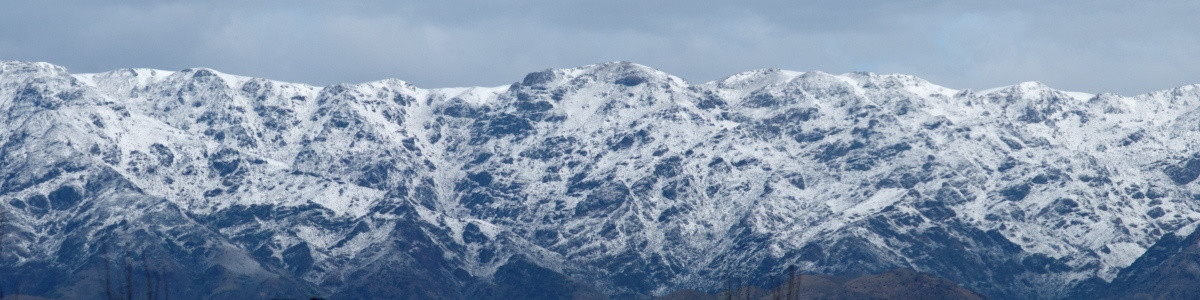 平顶雪山