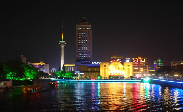 濠河夜景