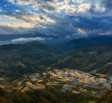 红河元阳哈尼梯田