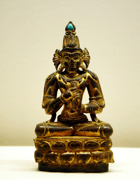 12世纪鎏金铜毗卢佛坐像