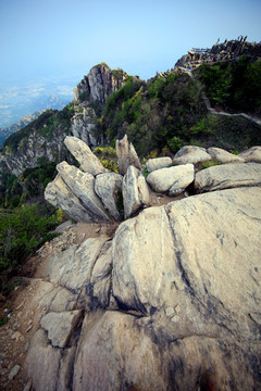 泰山顶石山