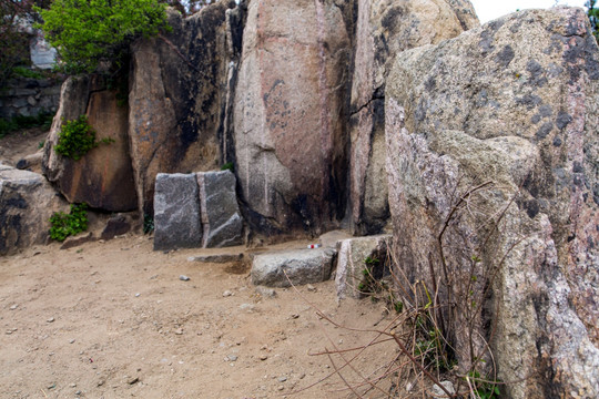 泰山顶石敢当