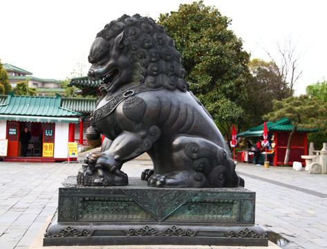 腾王阁雕塑 雄狮
