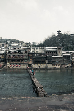 凤凰古城雪景