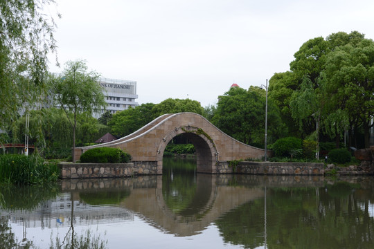 下桥流水