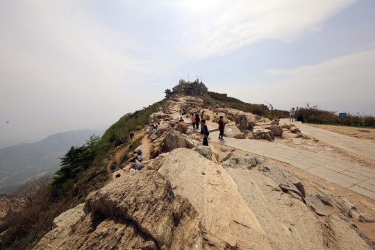 泰山顶石山