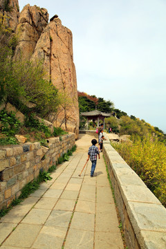 小孩登泰山 小孩 登泰山 泰山