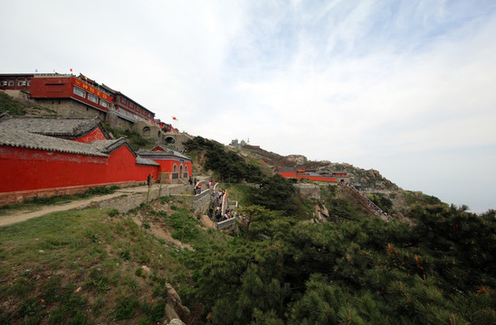 登泰山顶台阶