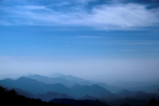 黄山云海连绵山脉