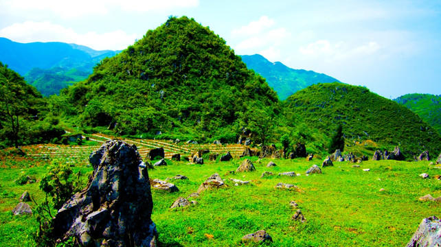 山丘 山地