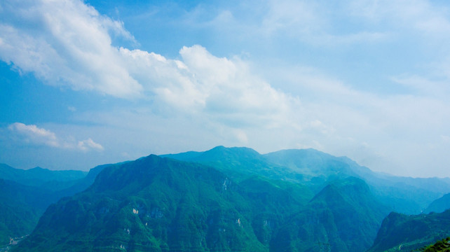 大山 崇山峻岭