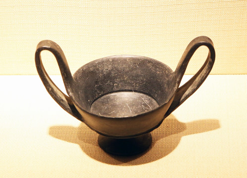 古代陶酒杯