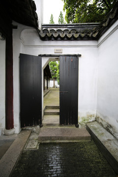孔庙木门