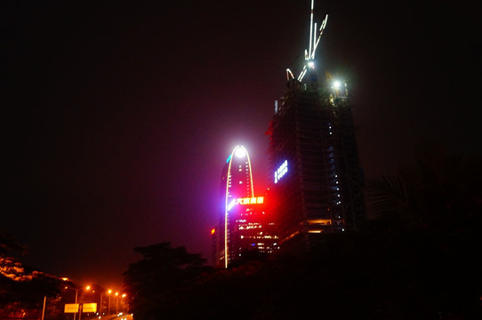 深圳深南大道及建筑物夜晚景观