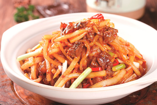 砂窩牛肉蘿卜絲