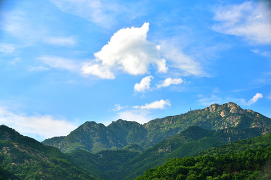 山岳 白云