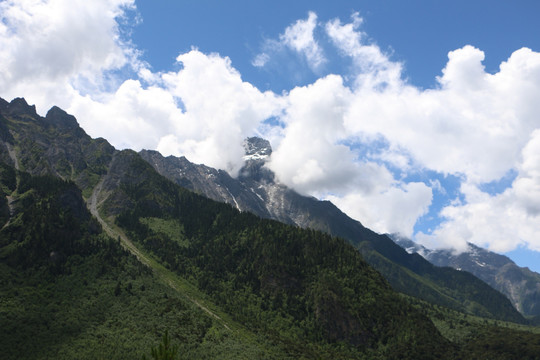 亚丁美景