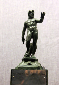 海神普顿雕像