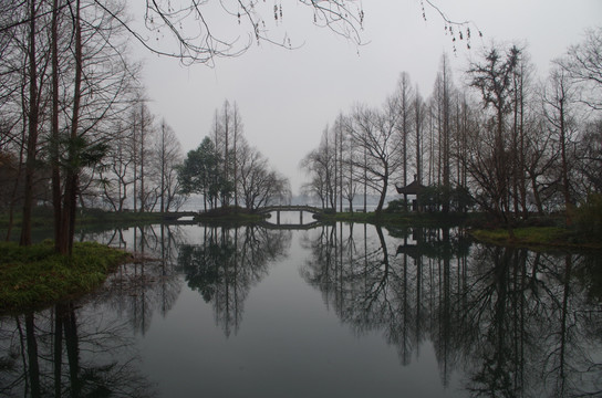 雨中西湖