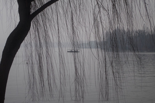 雨中西湖